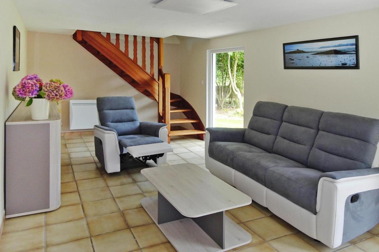 holiday home, Plourivo Exterior foto